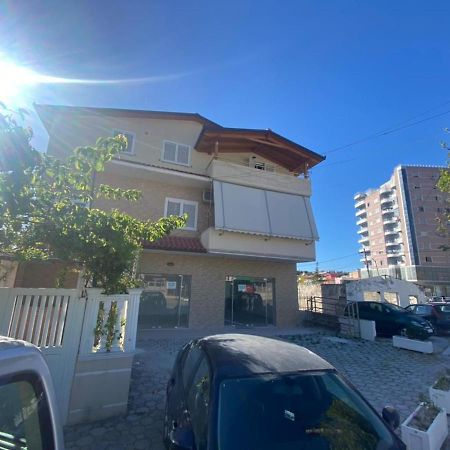 Trip-Stop Apartments Avlonya Dış mekan fotoğraf
