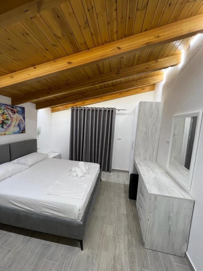 Trip-Stop Apartments Avlonya Dış mekan fotoğraf