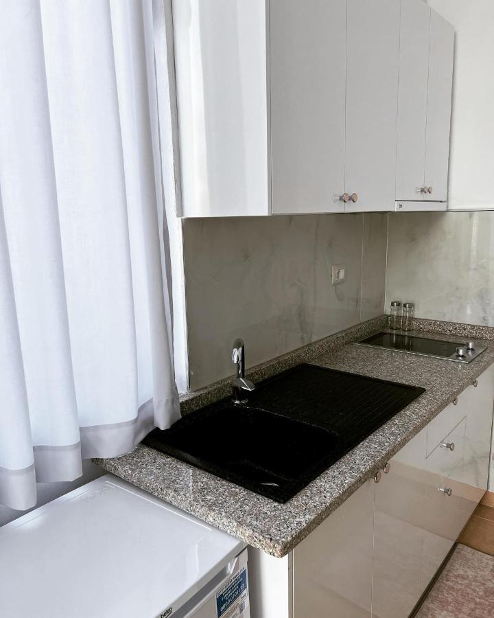 Trip-Stop Apartments Avlonya Dış mekan fotoğraf
