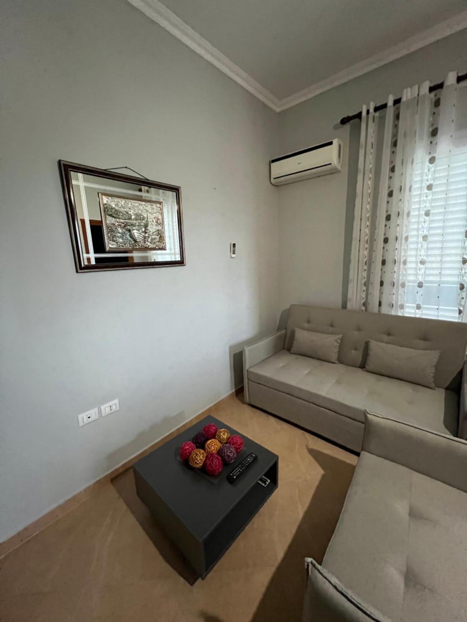 Trip-Stop Apartments Avlonya Dış mekan fotoğraf